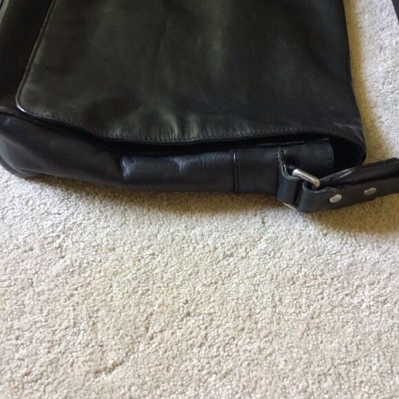 Vintage COACH Black Leather Big Flap Crossbody Messenger Bag Briefcase - Picture 6 of 12